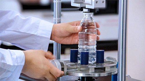 试样准备与夹具安装 试样准备与夹具安装